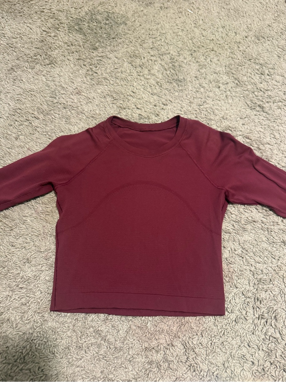 Lululemon Women’s Long Sleeve Cropped Top in Burgundy